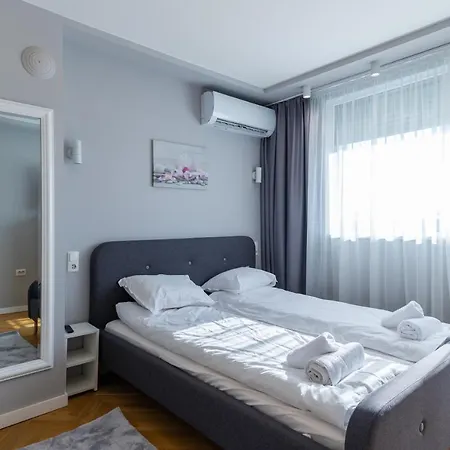 Апартамент Cosy 1bd Flat With A Lovely Balcony